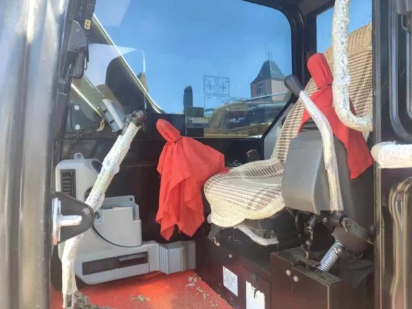 Used caterpillar 307 excavator - Image 6