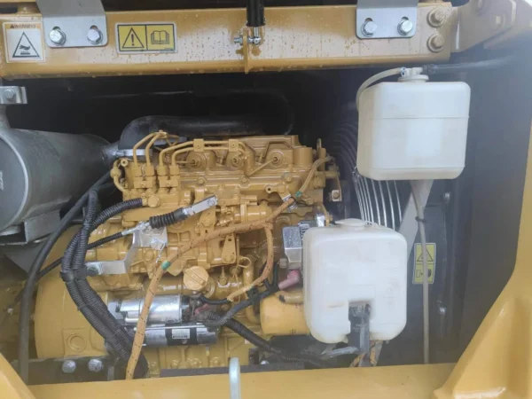 Used caterpillar 307 excavator - Image 7