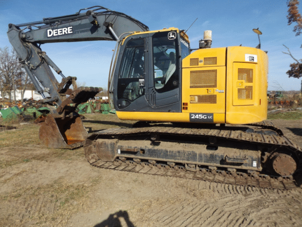 Used Deere 245G LC Excavator