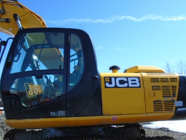 USED JCB JS220LCT4 2014 - Image 3