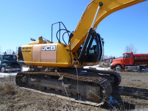 USED JCB JS220LCT4 2014 - Image 9