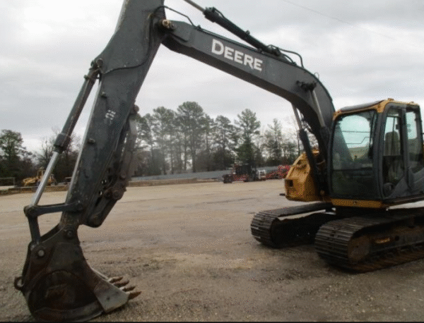 Used Deere 135DX Excavator - Image 2