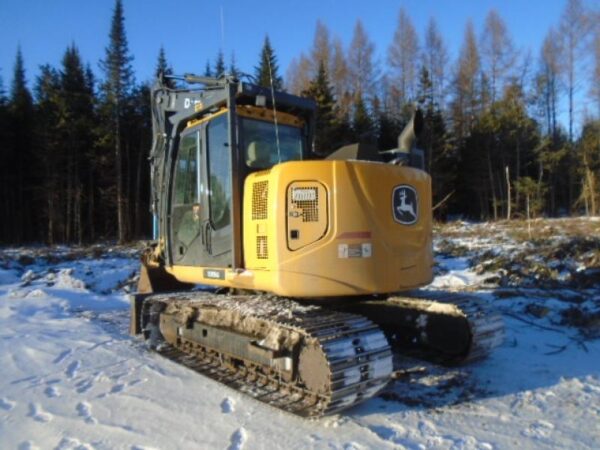 Used Deere 135G 2021 - Image 9