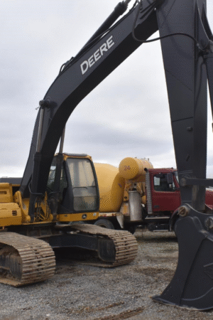 Used Deere 270D LC Excavator