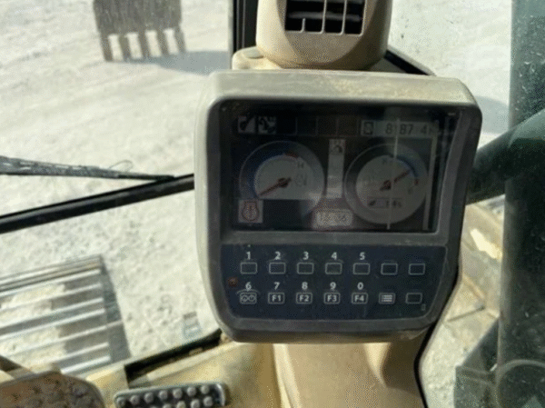 Used Deere 270D LC Excavator - Image 5