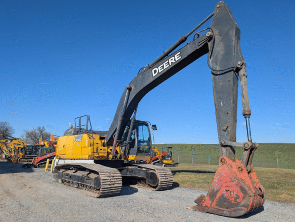 Used Deere 300G LC Excavator - Image 5