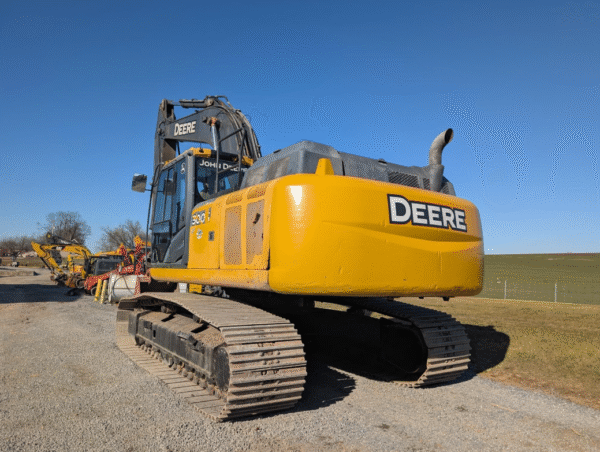 Used Deere 300G LC Excavator - Image 6