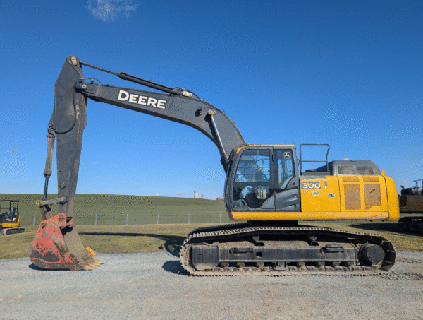 Used Deere 300G LC Excavator