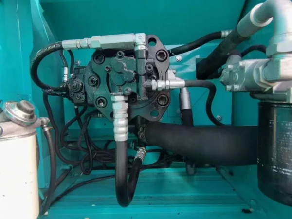 Used Kobelco SK200 Excavator - Image 5