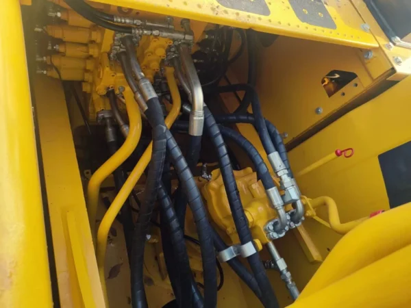 Used Komatsu PC200 Excavator - Image 4