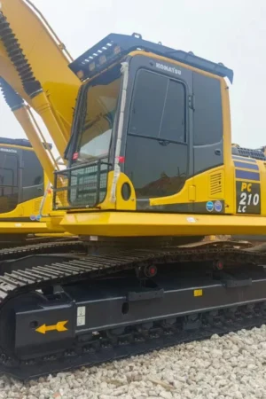Used Komatsu PC210 Excavator