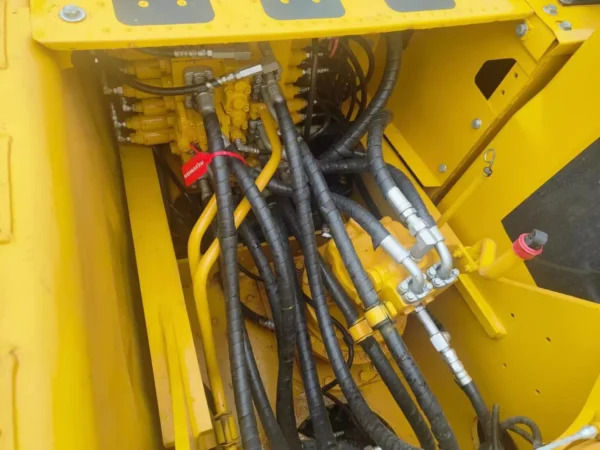 Used Komatsu PC210 Excavator - Image 2