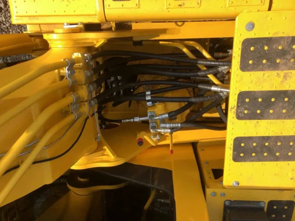 Used Komatsu PC240 Excavator - Image 5