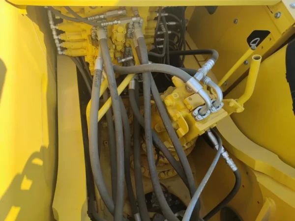 Used Komatsu PC300 Excavator - Image 5