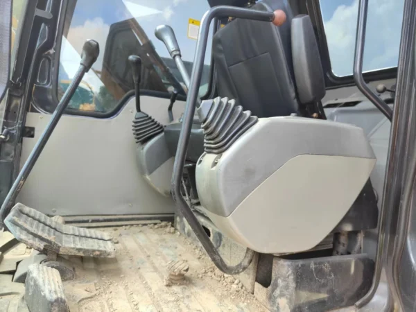 Used Komatsu PC60 Excavator - Image 3