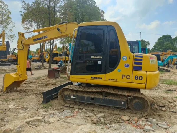 Used Komatsu PC60 Excavator - Image 5