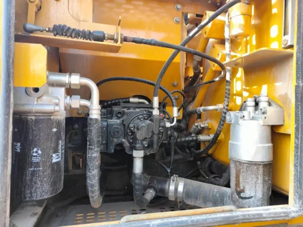 Used SANY SY135C Excavator - Image 2