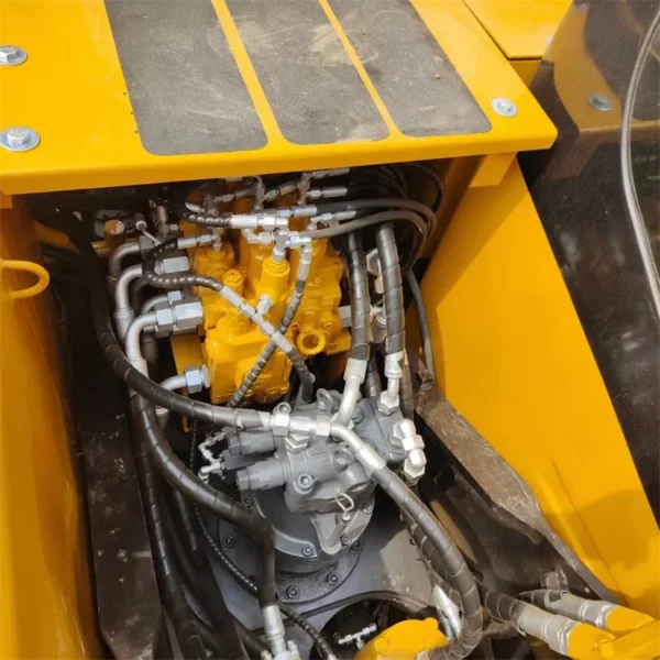 Used SANY SY155C Excavator - Image 2