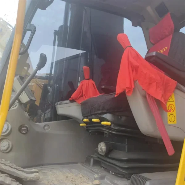 Used Volvo EC300 Excavator - Image 5