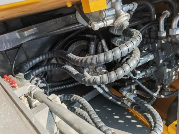 Used Volvo EC140 Excavator - Image 2