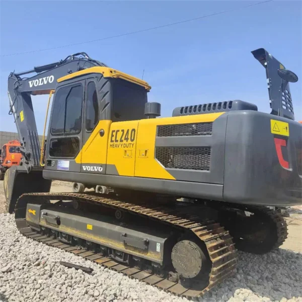 Used VOLVO EC240 Excavator