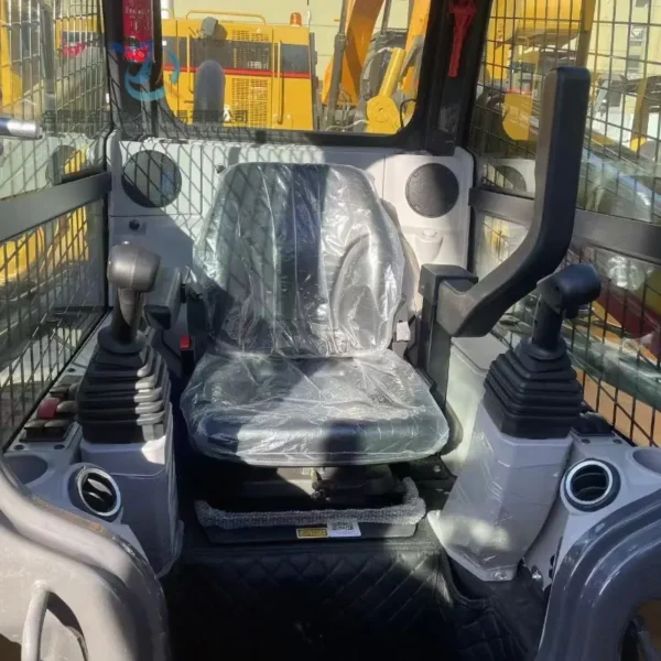 Used CAT 246D Medium Loader - Image 3