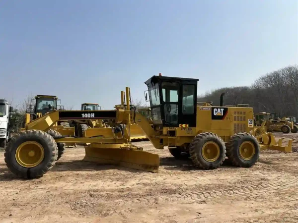 Used Caterpillar Motor Grader 140H - Image 8