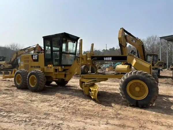 Used Caterpillar Motor Grader 140H - Image 9