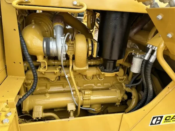 Used Caterpillar D7G Crawler Bulldozer - Image 4
