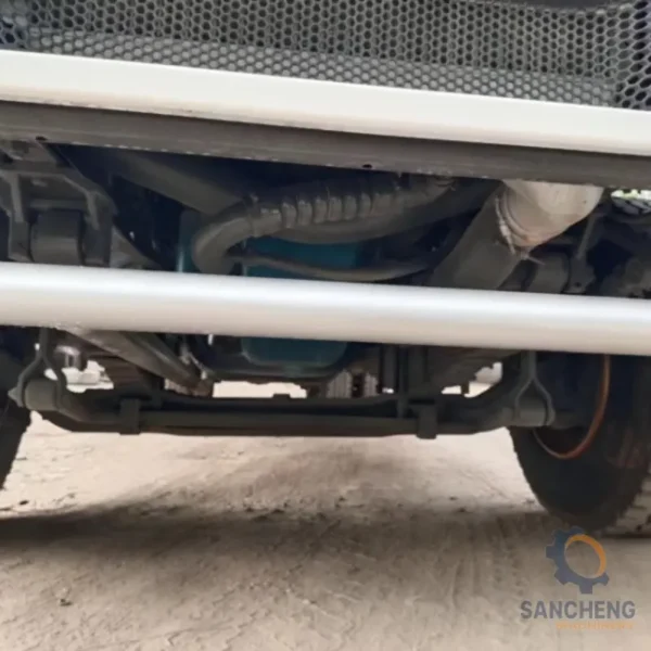 Used SINOTRUCK HOWO 6x4 Water Tanker - Image 2