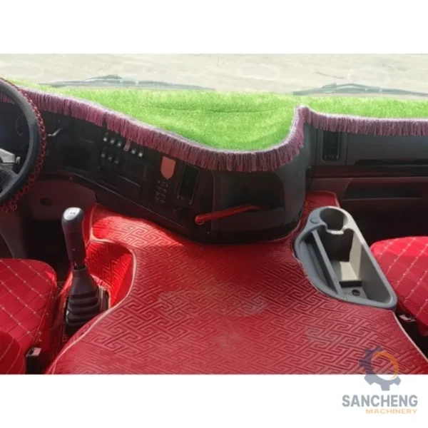 Used SINOTRUCK HOWO 6x4 Water Tanker - Image 4