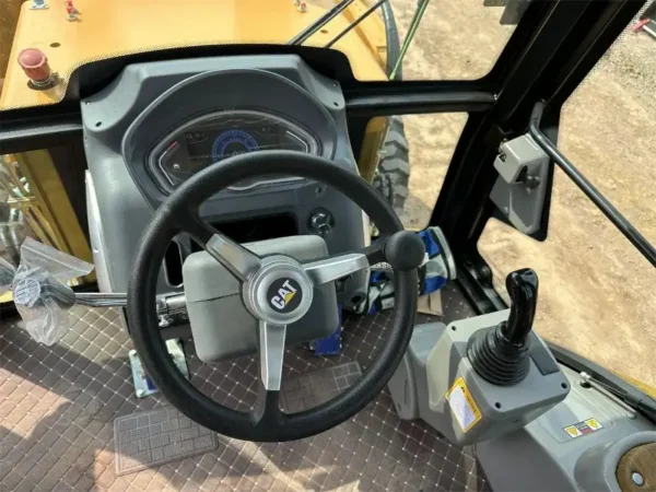 Used Backhoe loader Supplier CAT 420F - Image 2