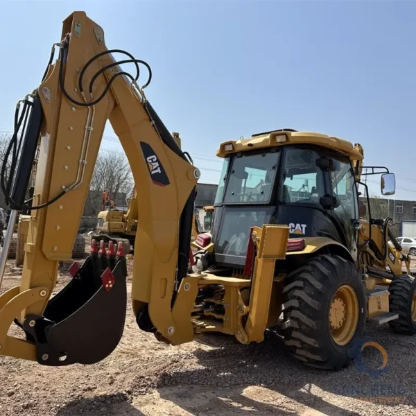 Used Caterpillar 420F2 Backhoe loader
