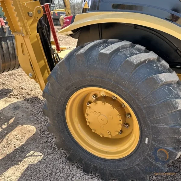 Used Caterpillar 420F2 Backhoe loader - Image 3