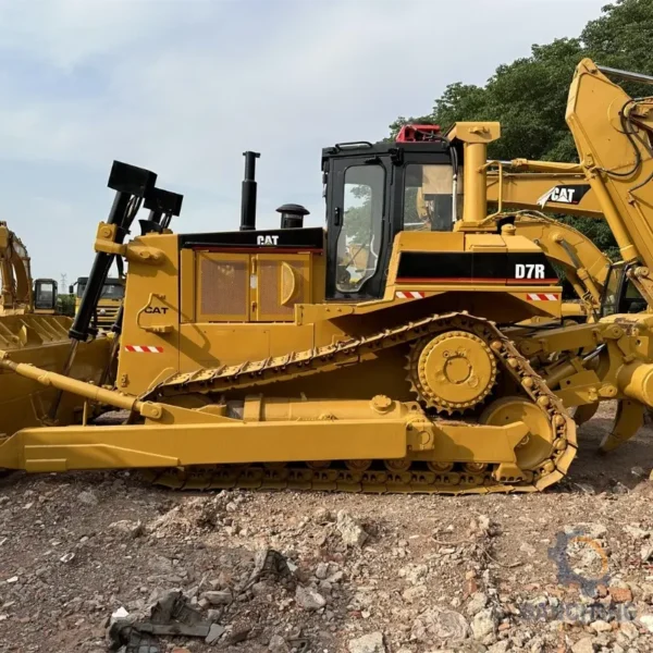Used Crawler Bulldozer Caterpillar D7R - Image 3