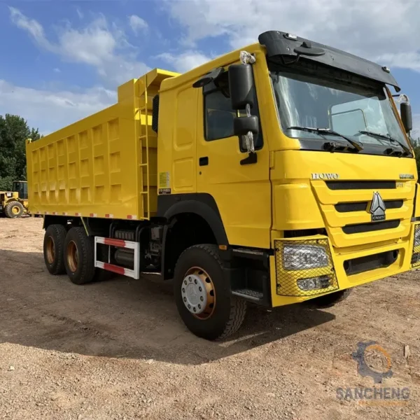 Used SINOTRUCK HOWO 6X4 Dump Truck - Image 3