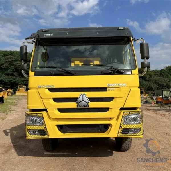 Used SINOTRUCK HOWO 6X4 Dump Truck - Image 4