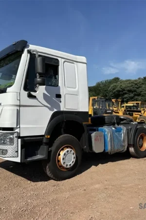 Used SINOTRUCK HOWO 6X4 Truck