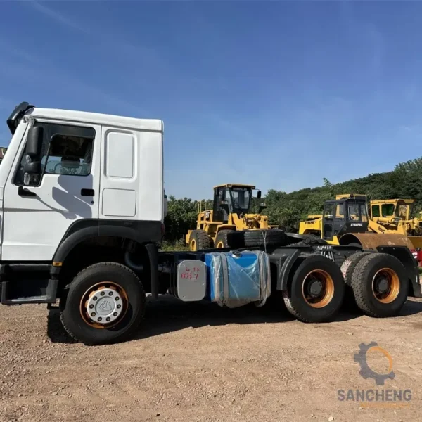 Used SINOTRUCK HOWO 6X4 Truck - Image 5