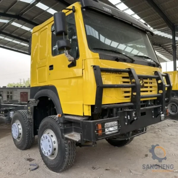 Used SINOTRUK HOWO 8x4 Truck Chassis - Image 7
