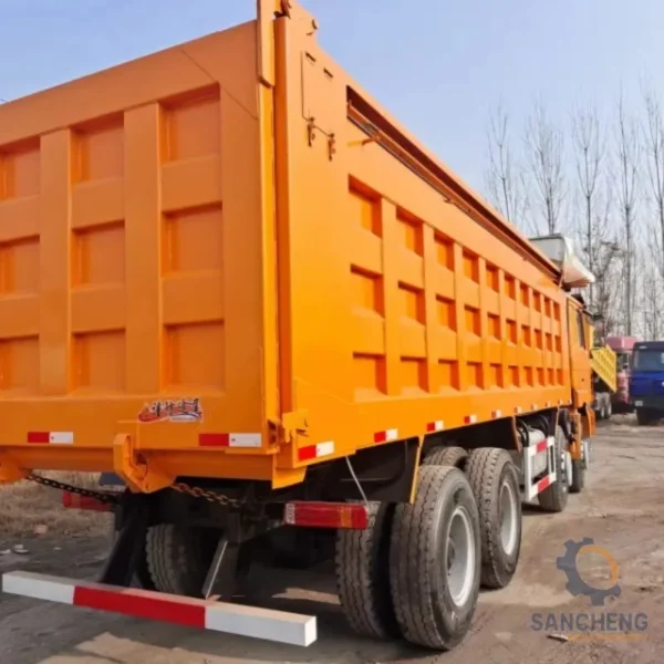 Used Shacman 8x4 F3000 Dump Truck - Image 2