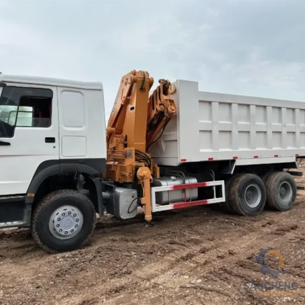 Used Sinotruck HOWO Truck mounted crane Dump truck - Image 4